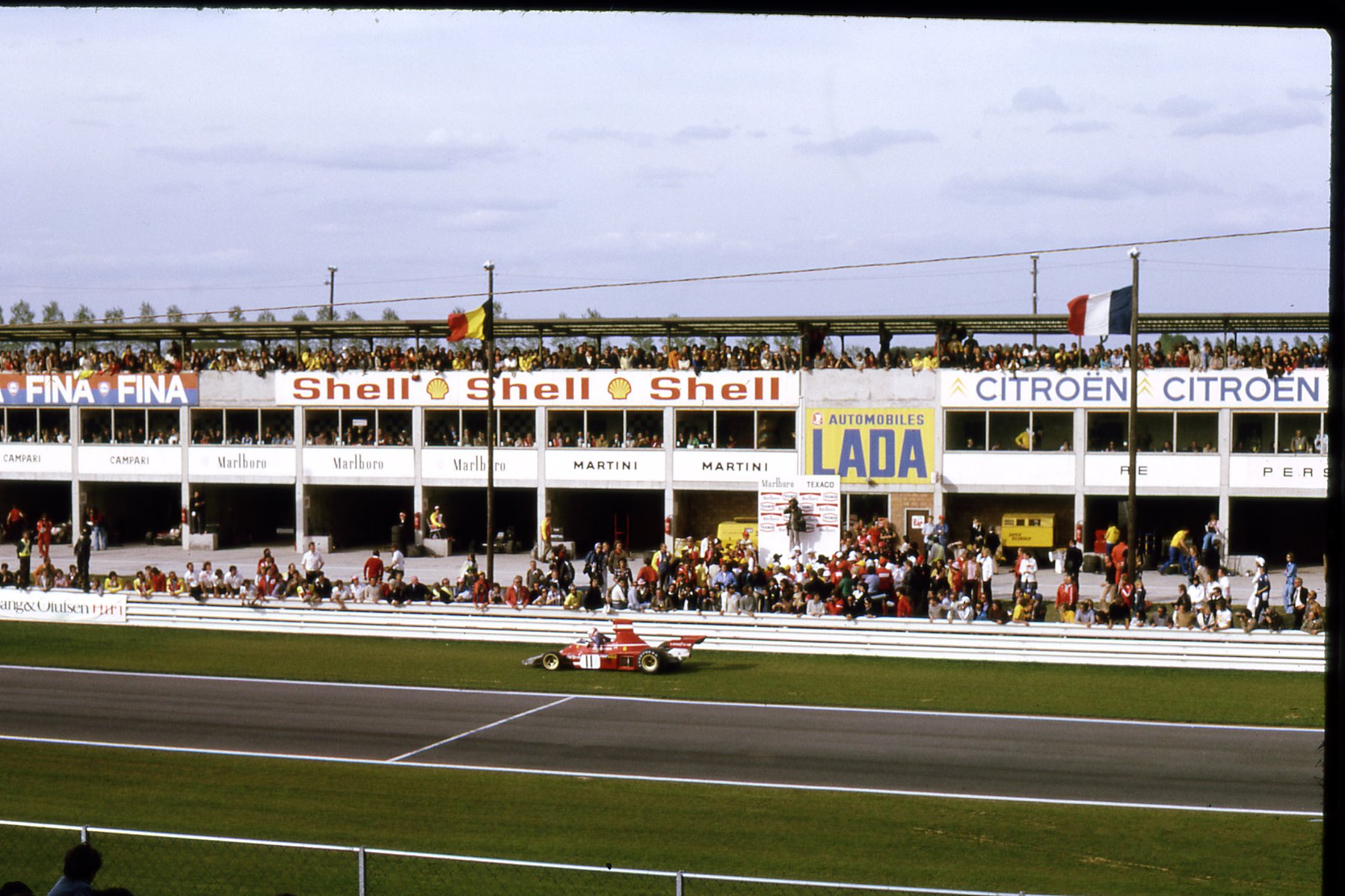 Nijvel pit straight