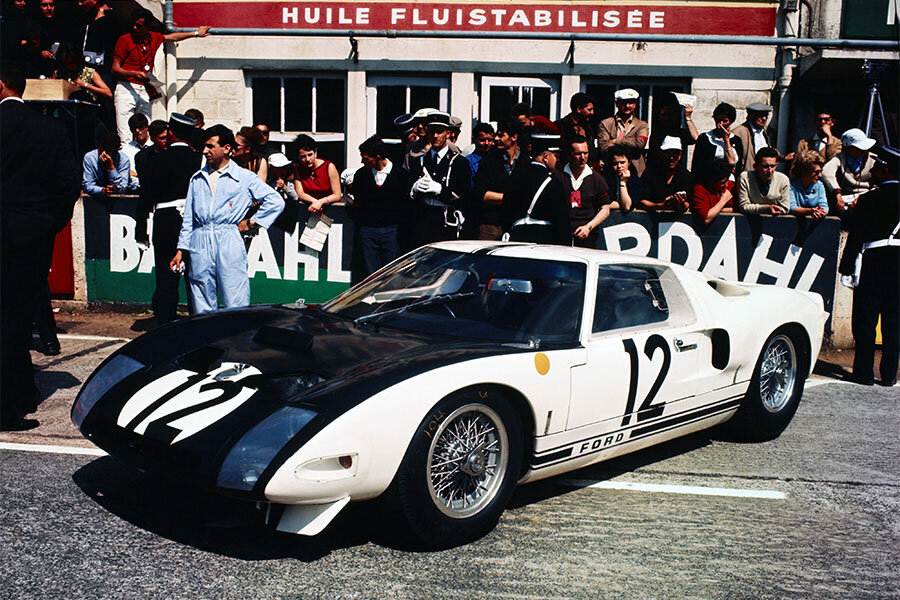 GT40 -104 Le Mans 1964