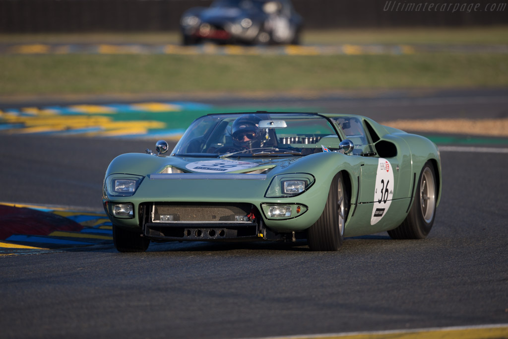 Ford gT40 111